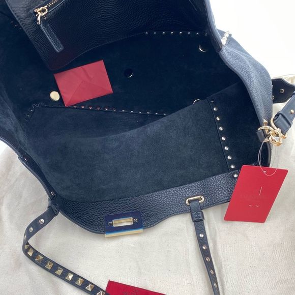 Women’s Valentino Garavani rockstud pebble grain calfskin tote bag made in Italy - Picture 13 of 17